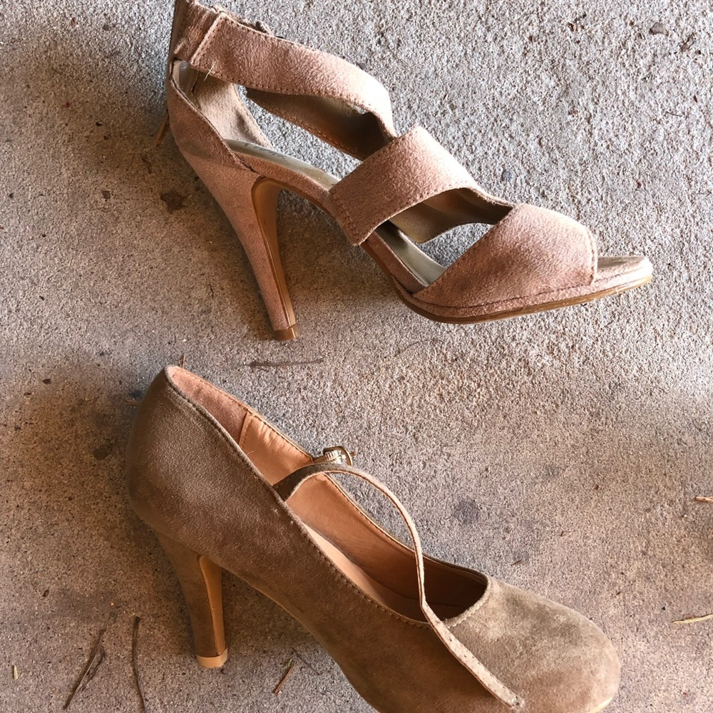 Shoes - Picture 2 of 6